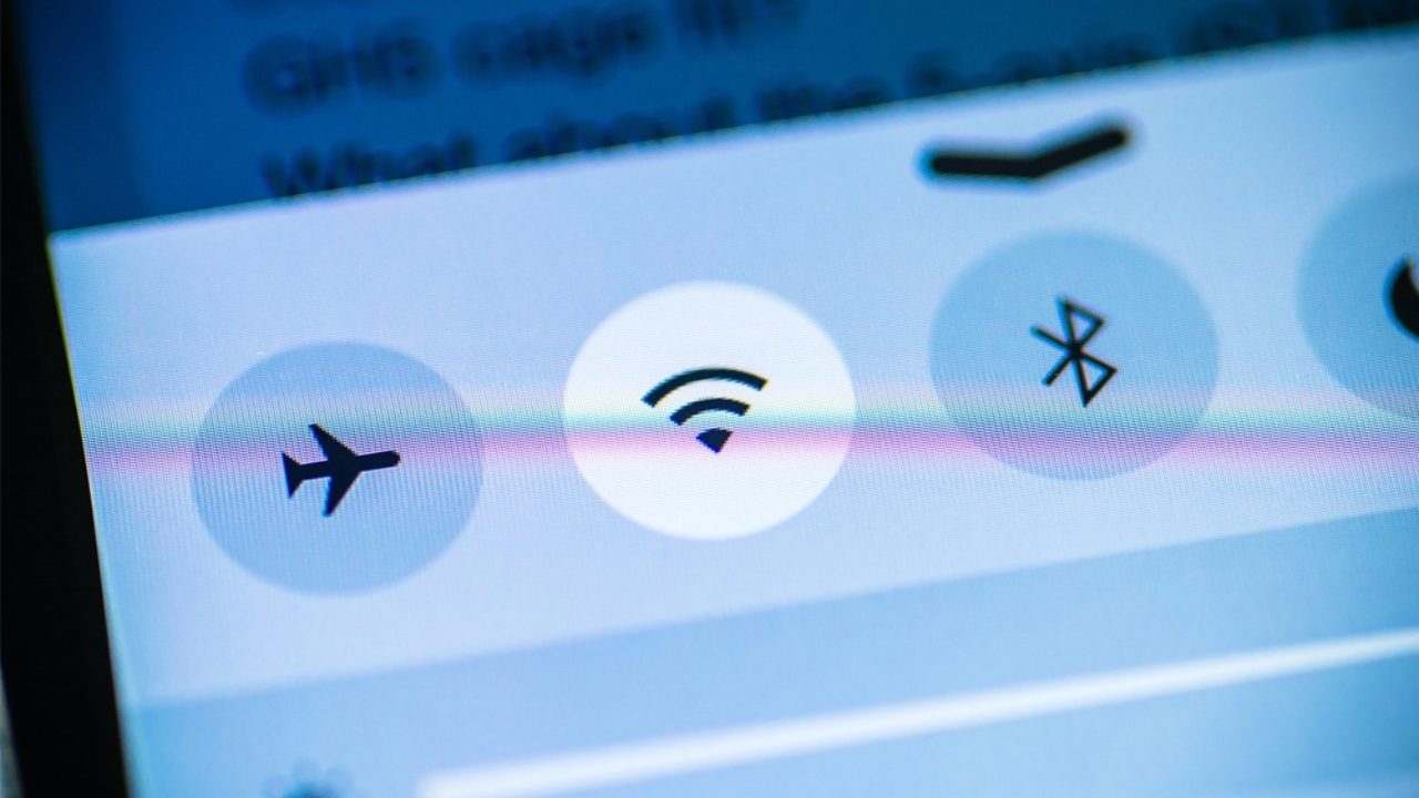 iPhone Airplane mode WiFi still On - WHY iPhone Airplane mode not