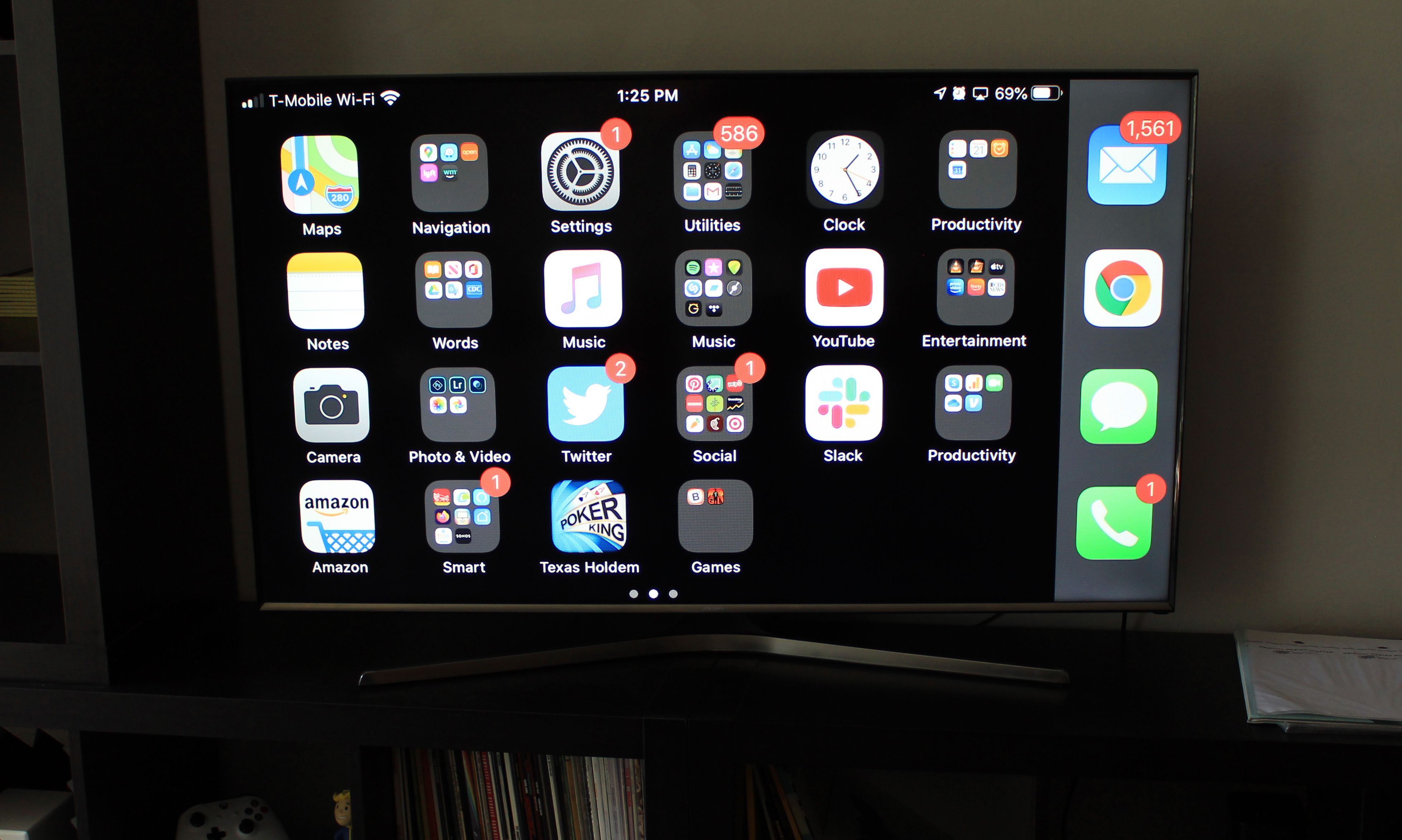 How To Mirror Your IPhone To A TV HelloTech How